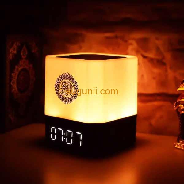 Lampe tactile Haut-parleur coran cube QB-303 - c