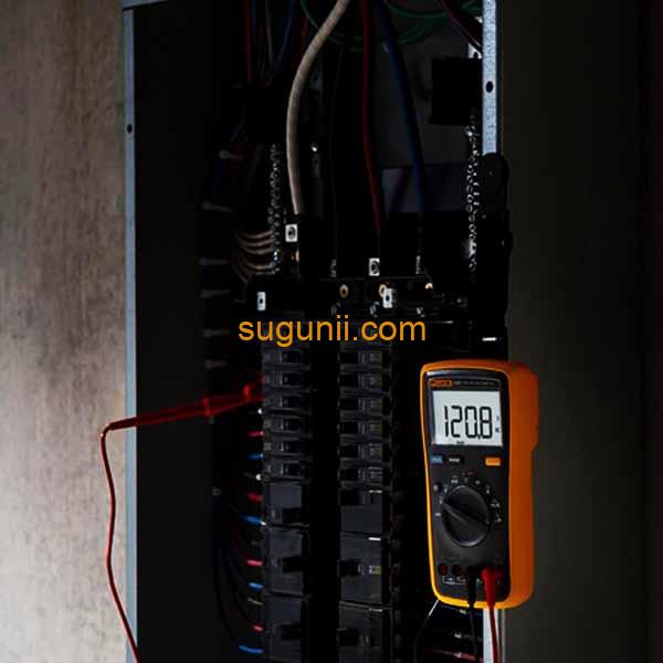 Multimètre numérique Fluke 15B+6