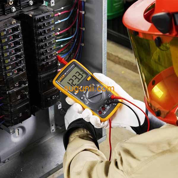 Multimètre numérique Fluke 15B+7